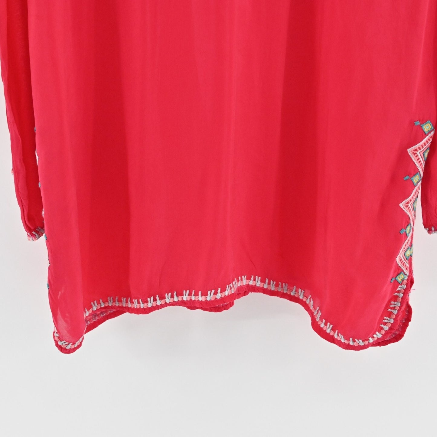 JOHNNY WAS Vanessa Embroidered Top Womens Size L Red Rayon Tunic Boho Blouse