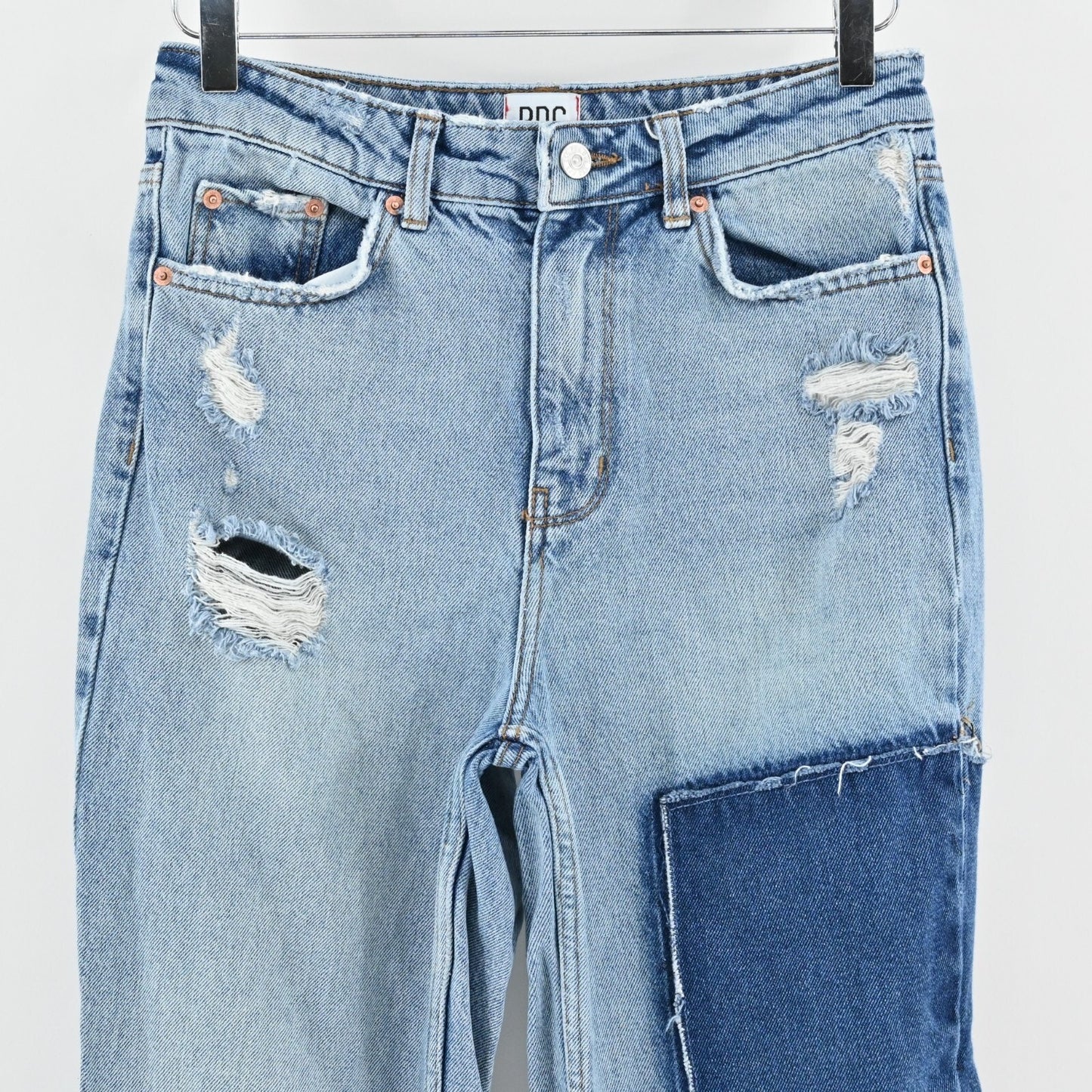 URBAN OUTFITTERS Jeans Womens Size 28 BDG Slim Straight Distressed Patchwork