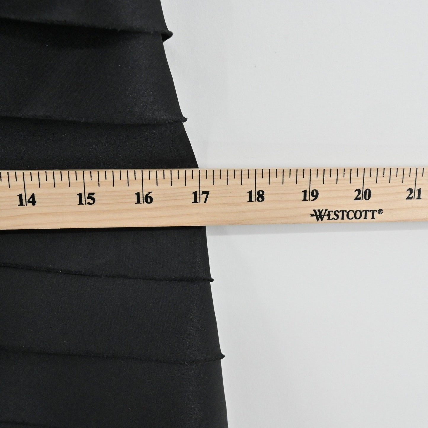 BCBGMAXAZRIA Silk Black Cocktail Dress Size 12 Tiered Elegant Sleeveless LBD