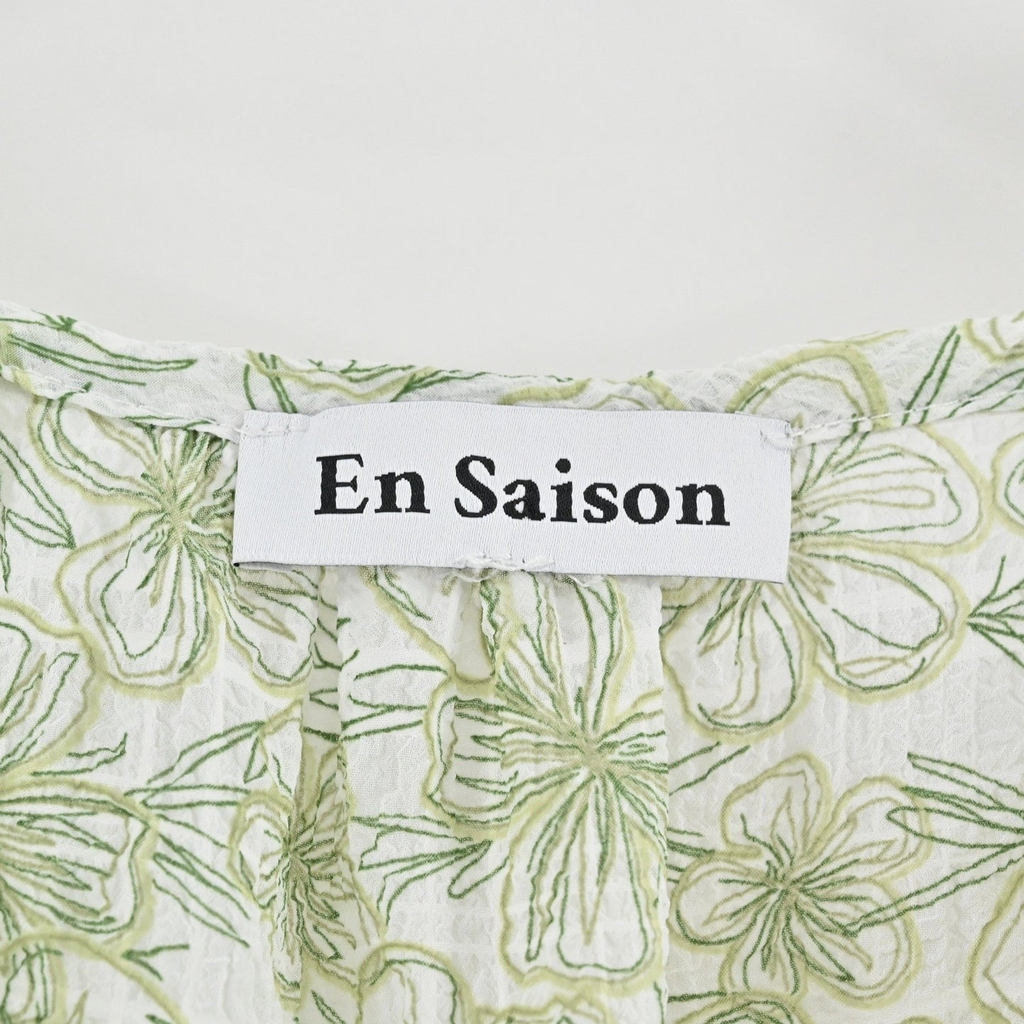 En Saison Monique Ruched Floral Mini Dress Size S Romantic Green Puff Sleeve