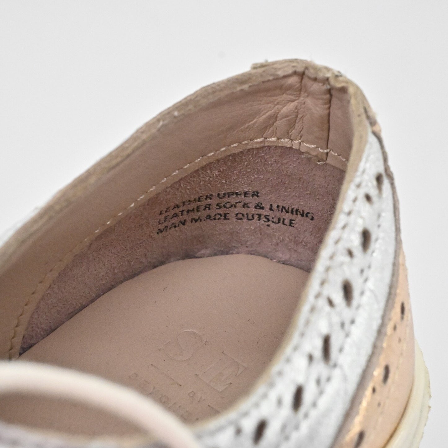 SEY SEYCHELLES Womens Ideal Platform Oxford Sneakers Size 9 Metallic Silver Rose