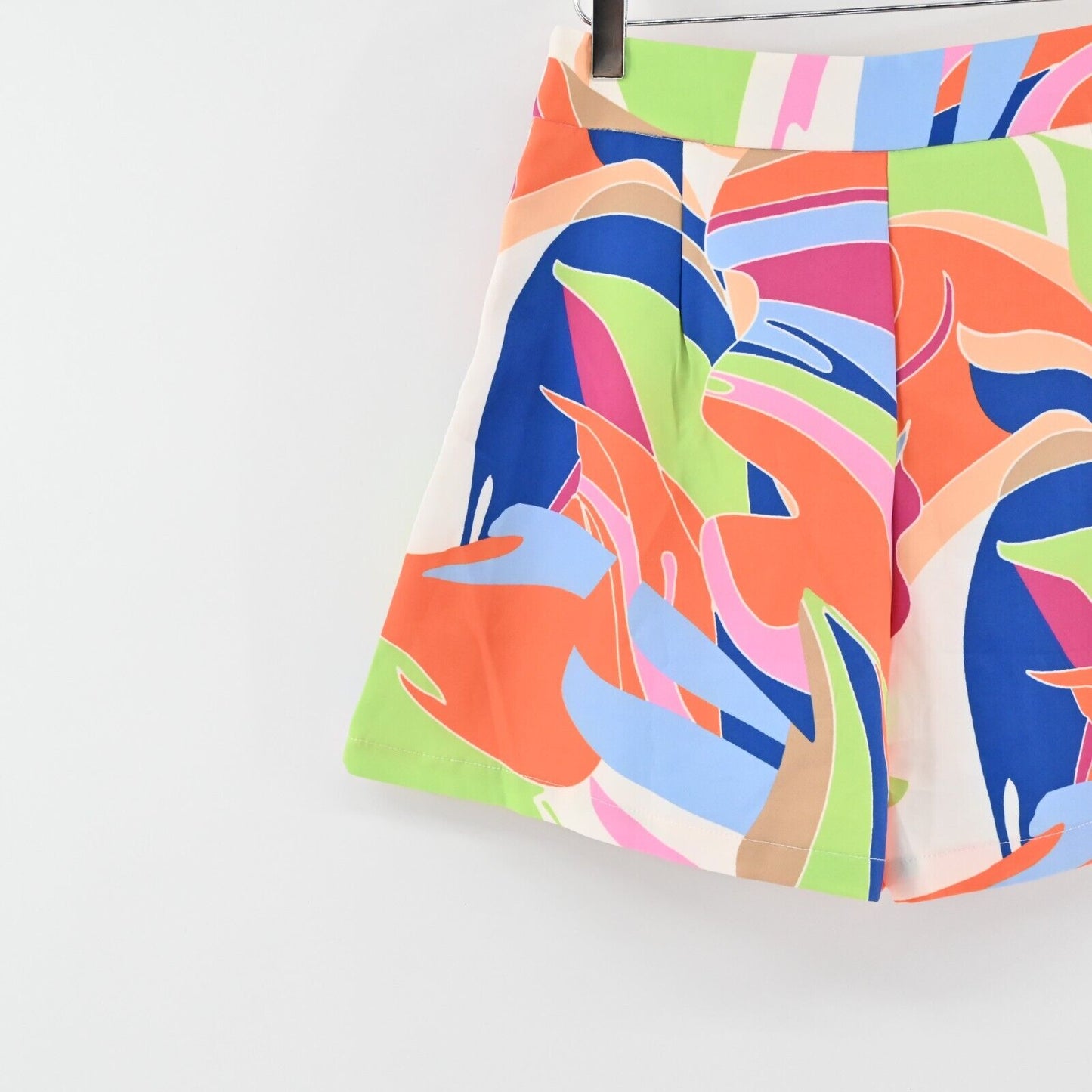 FLYING TOMATO Skort Womens Size L Ideally Yours Printed Tropical Multicolor Chic