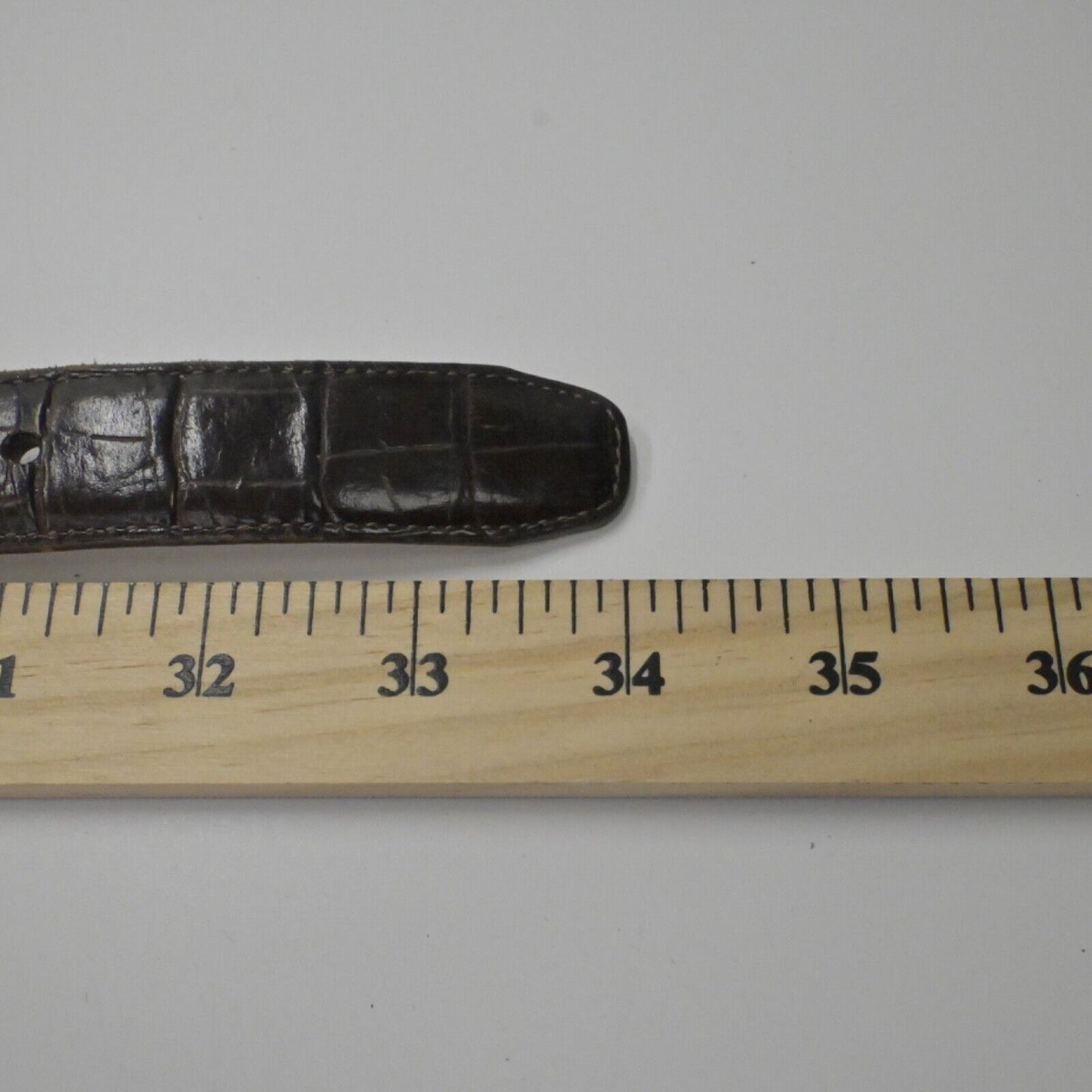 Vtg BRIGHTON Belt Womens Size S/28 Brown Croc Embossed Leather Silver Buckle USA