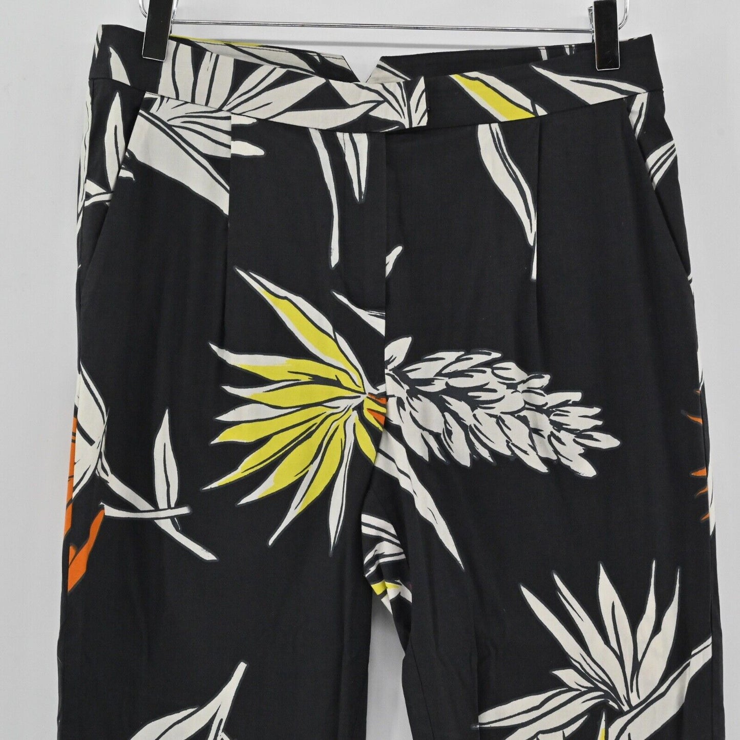 BEATRICE B Pants Women Sz M Black Tropical Floral Cotton Mid Rise Pleated Skinny