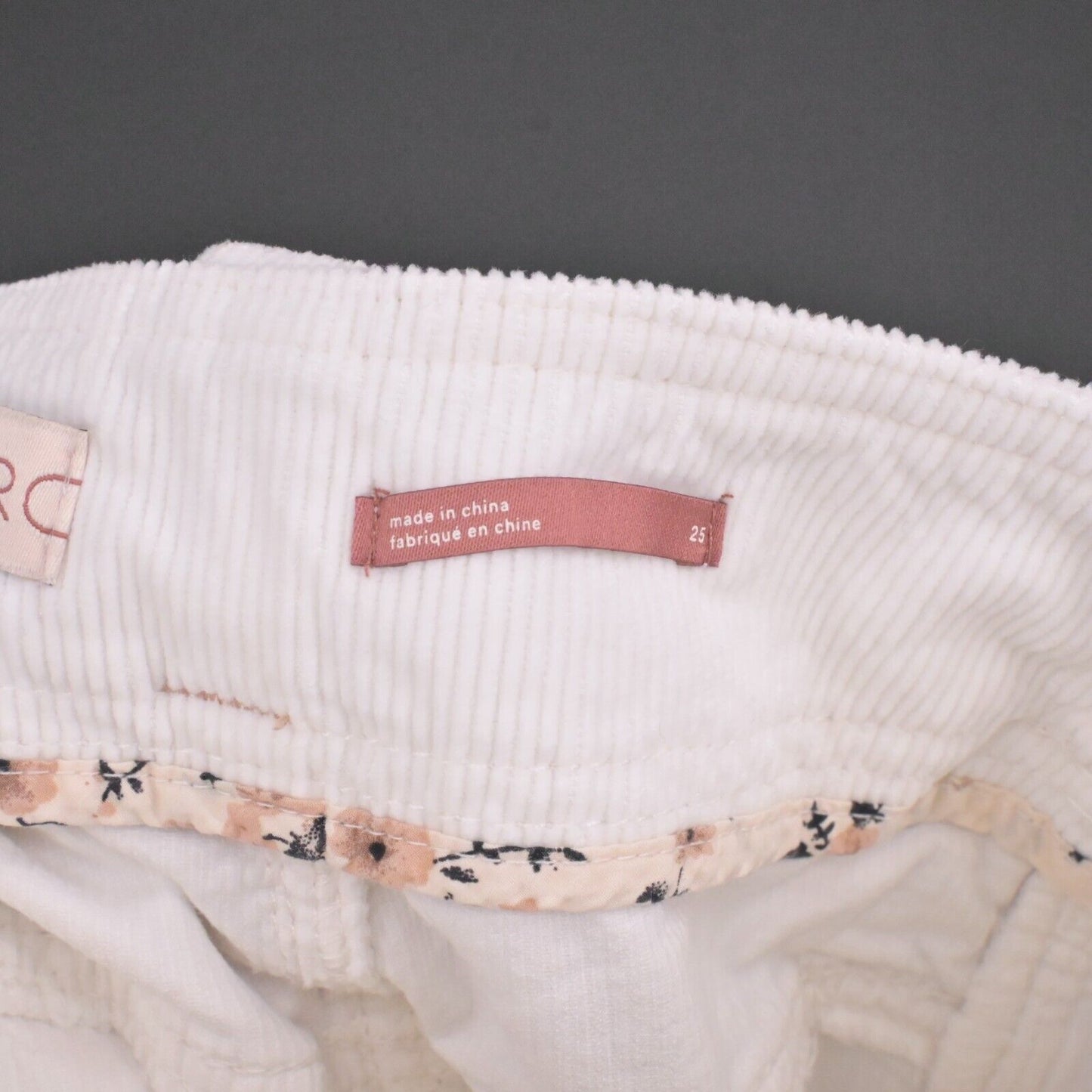 ANTHROPOLOGIE Pants Womens Size 25 Pilcro White Corduroy Slim Pocket Zip Ankle