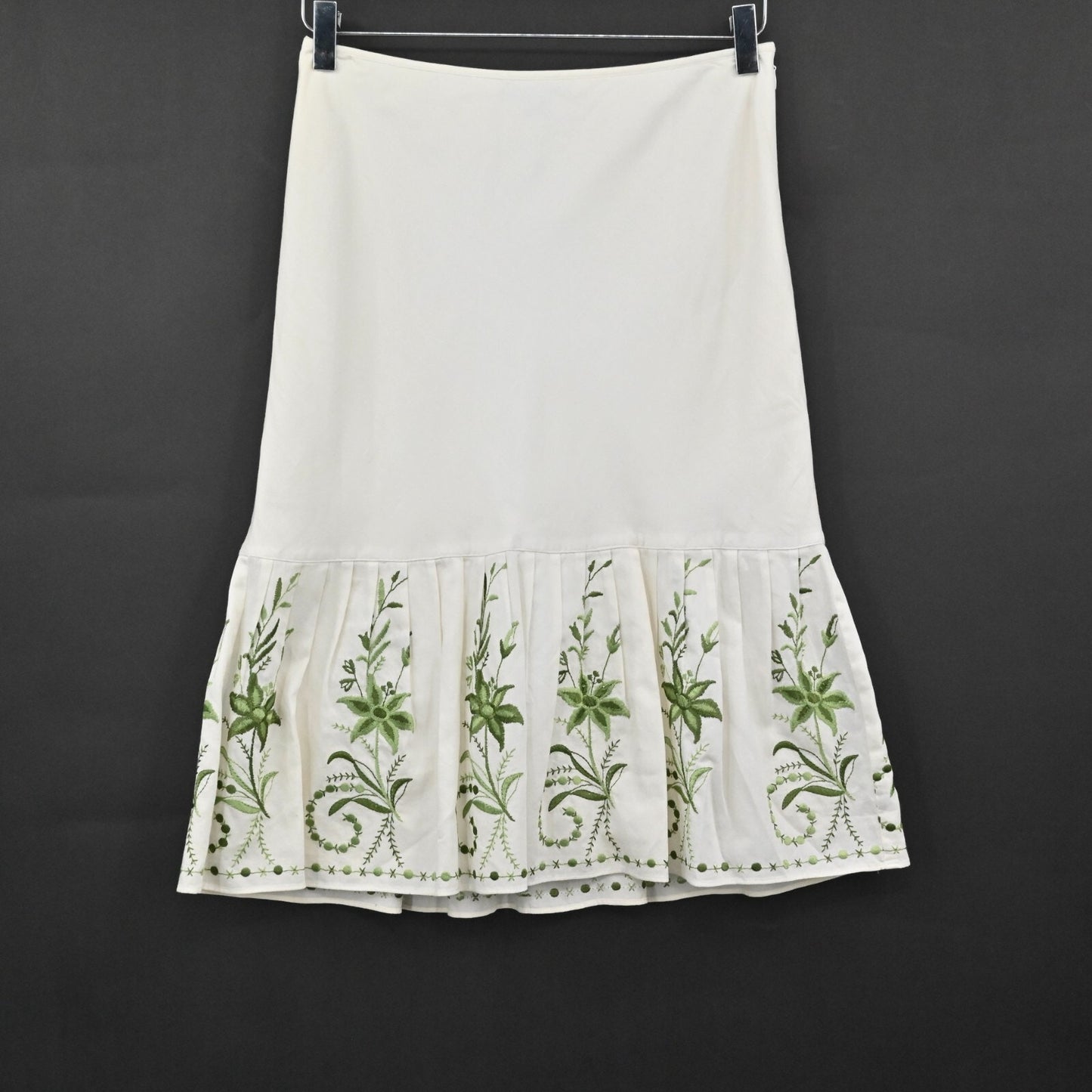 Vtg ANN TAYLOR Embroidered Skirt Size 4P Petites Ivory Green Flower Tiered ALine