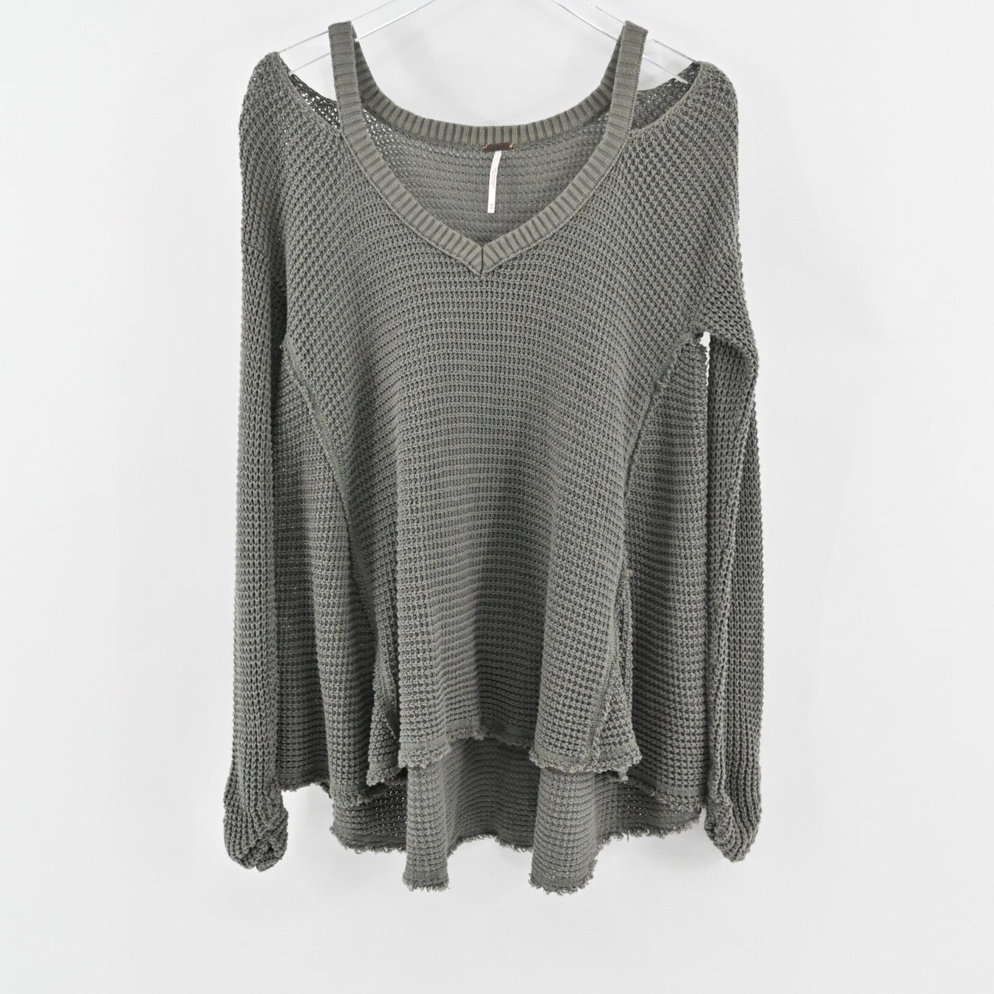 FREE PEOPLE Womens Moonshine Sweater Size XS Cold Shoulder VNeck Oversized Knit