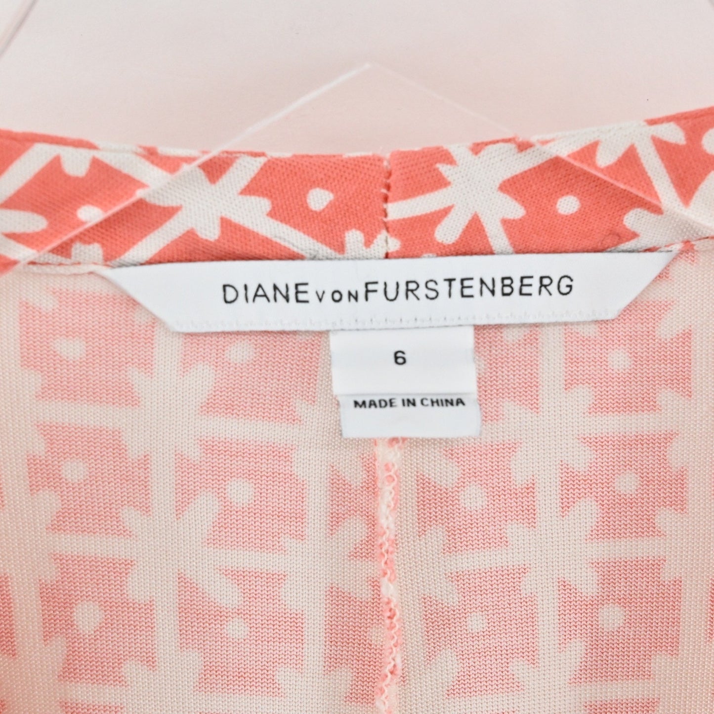 Diane Von Furstenberg Silk Wrap Dress Size 6 Coral Geo Print Chic Parisian DVF