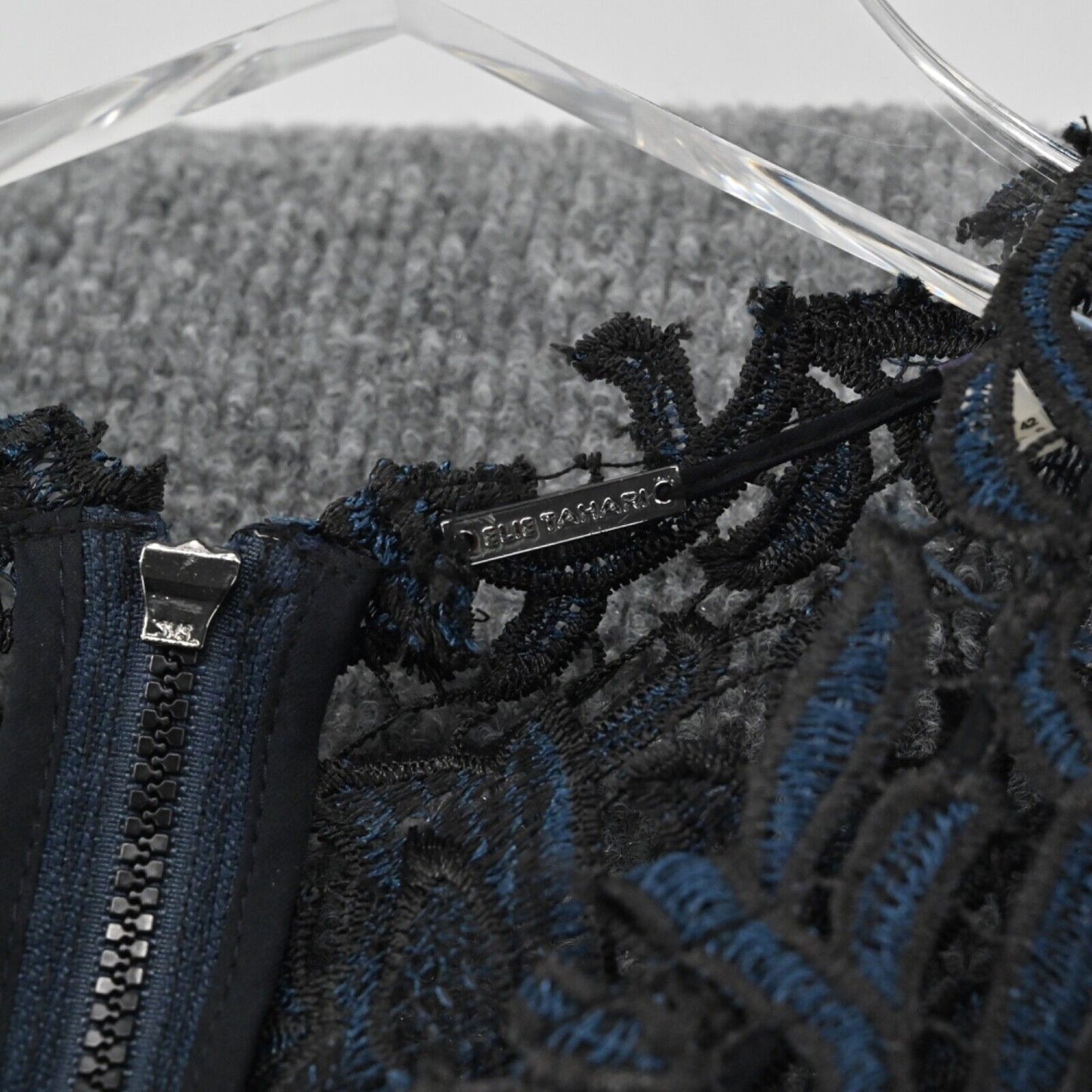 ELIE TAHARI Dress Womens Size 6 Black Blue Sheer Crochet Lace Sleeveless Sheath