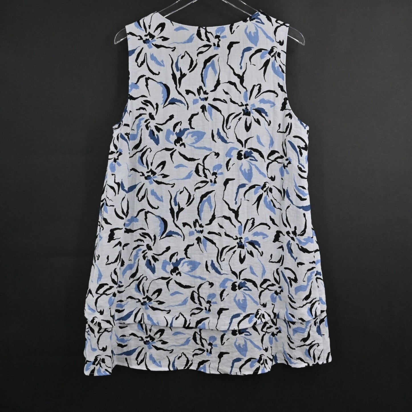 HABITAT Top Womens Size L Floral Blue Black Sleeveless Breathable Tiered Pockets