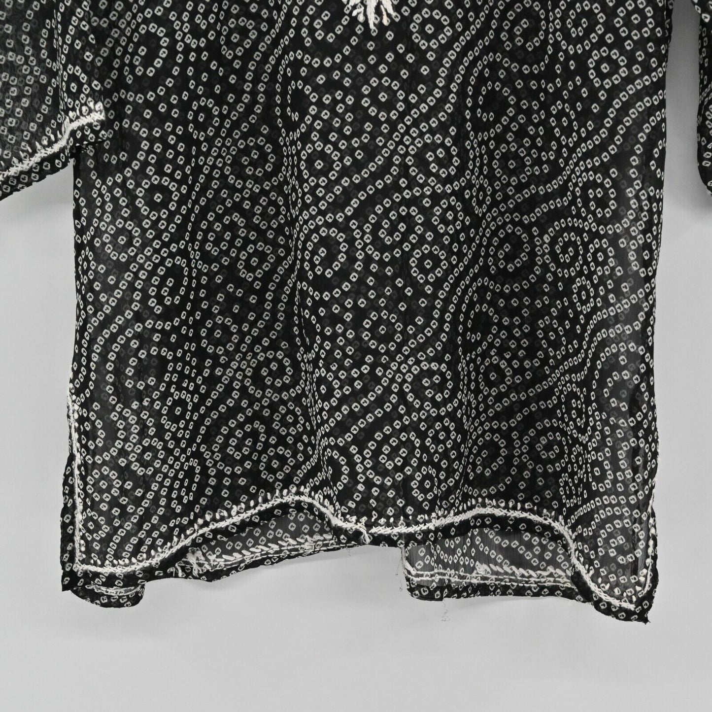 GRETCHEN SCOTT Top Womens Size M Floral Embroidered Split VNeck Printed Tunic