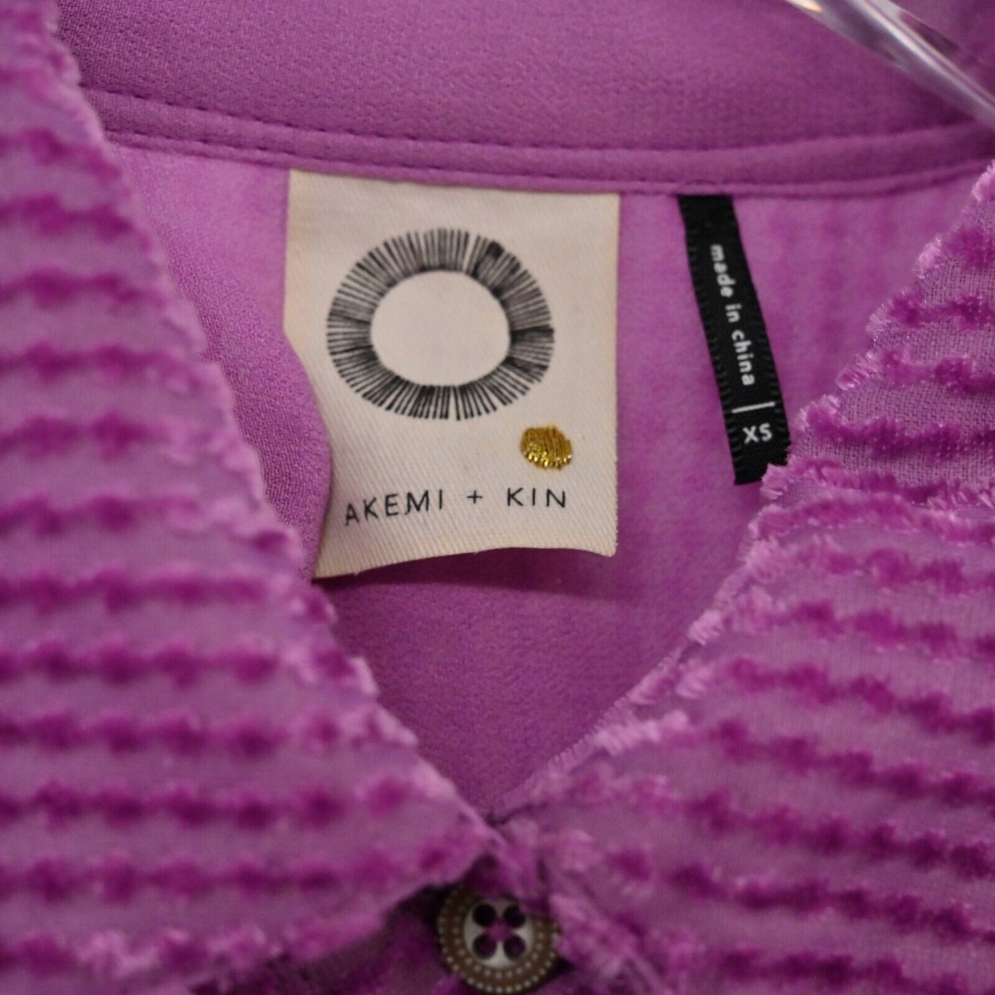 ANTHROPOLOGIE Top Womens Sz XS Akemi + Kin Purple Velvet Tunic Duster Button