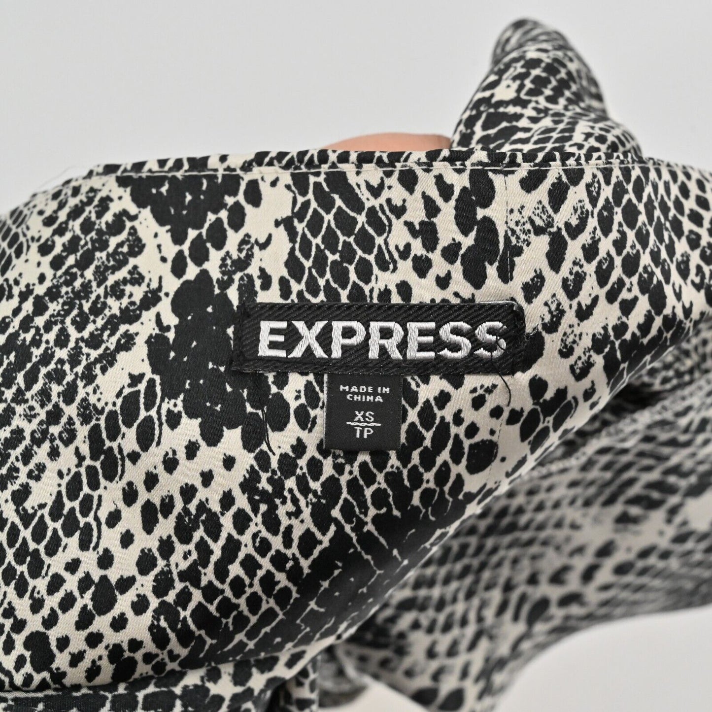 EXPRESS Top Womens Size XS Sleeveless Halter Snakeskin Stripe Print Tie Back