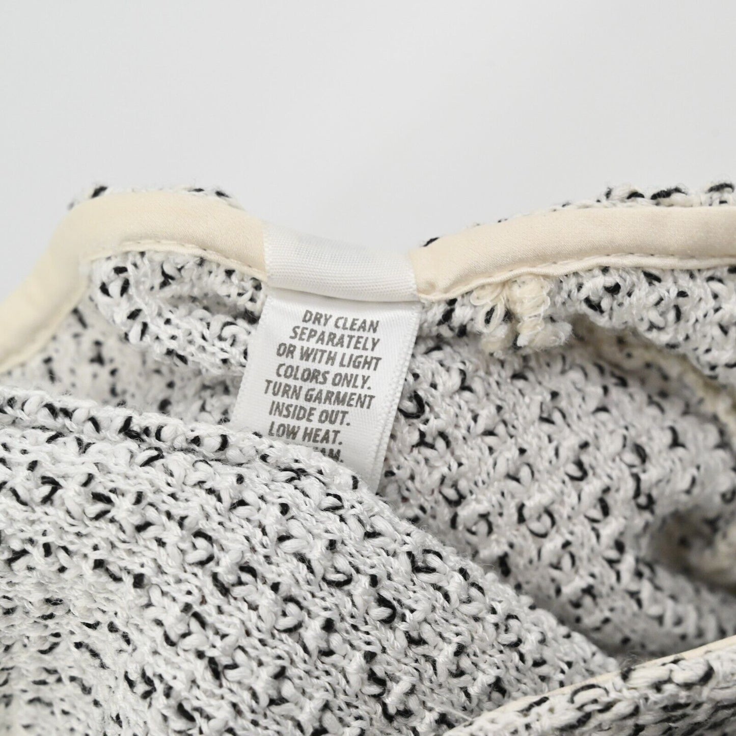 ST JOHN Skirt Sz 8 Wool White Black Contrast Trim Speckled Knit Pencil Capsule