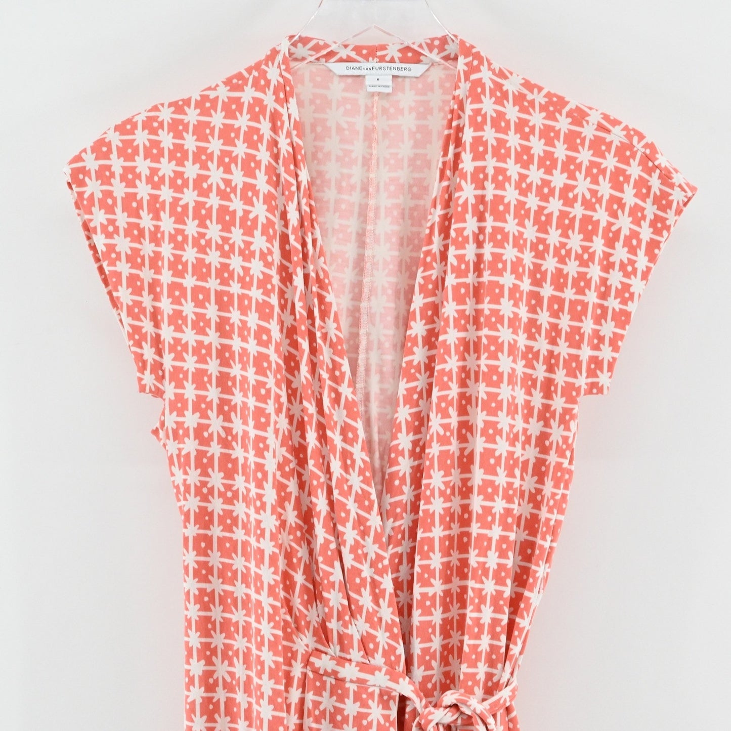 Diane Von Furstenberg Silk Wrap Dress Size 6 Coral Geo Print Chic Parisian DVF