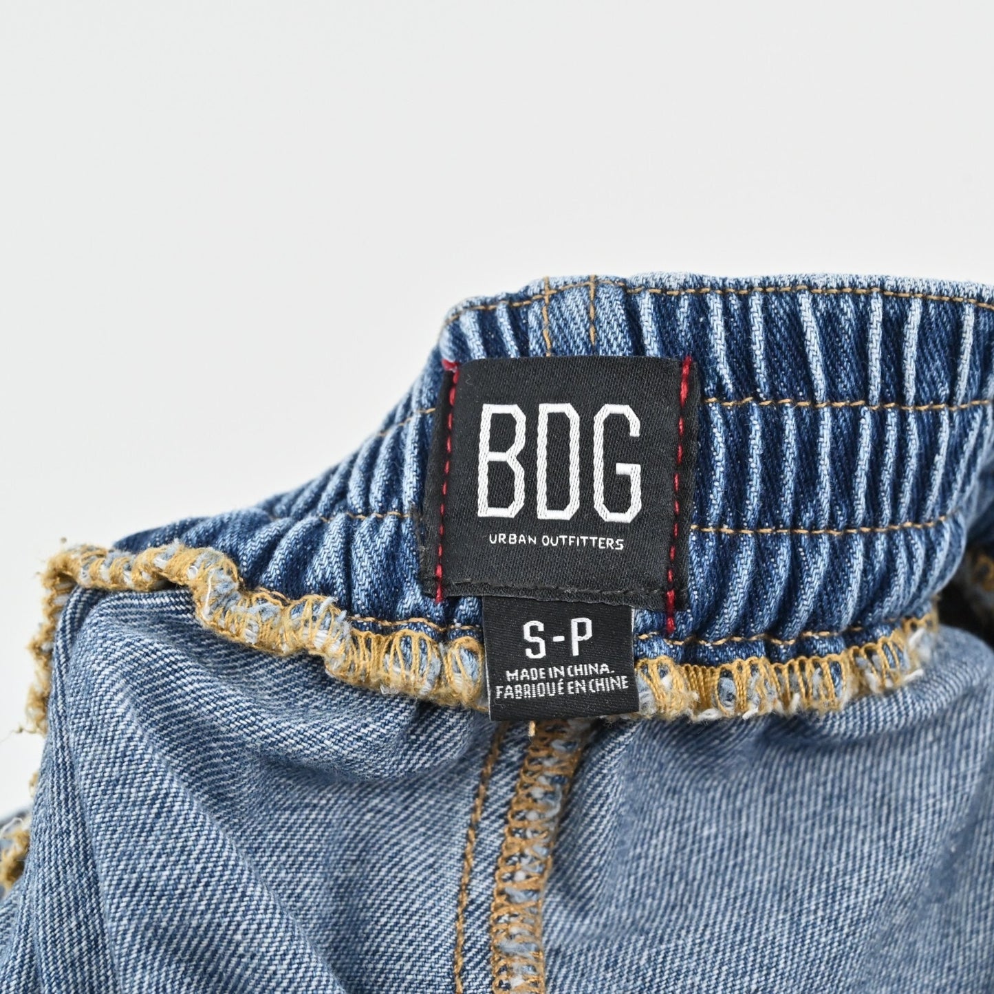 URBAN OUTFITTERS Byron Spliced Jogger Jeans Womens Size S BDG Two Tone Blue