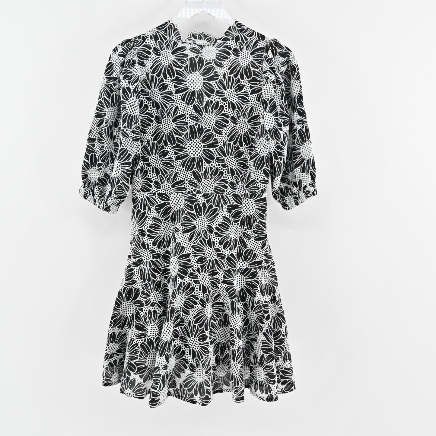 BOSTON PROPER Embroidered Dress Sz 6 Black White Floral Puff Sleeve Flounce Hem