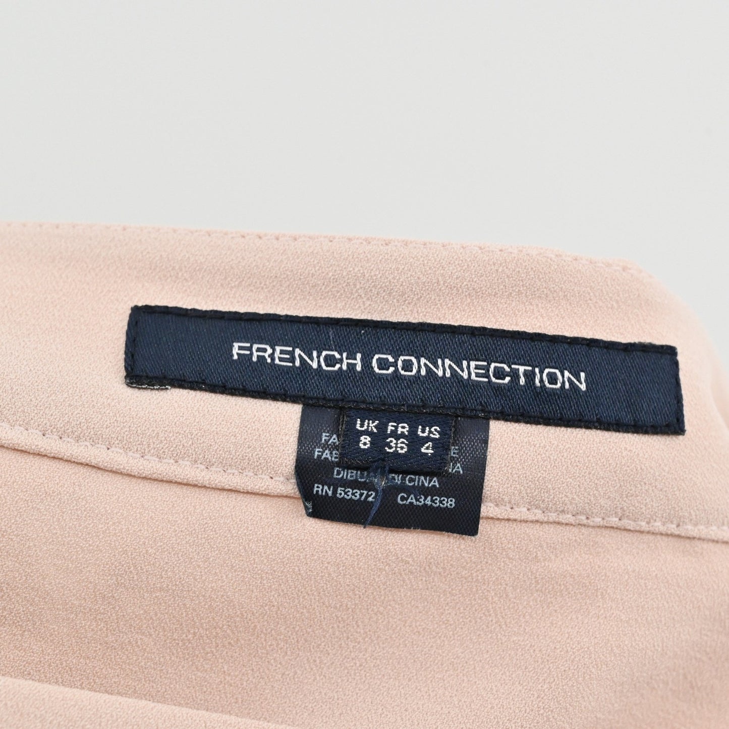 FRENCH CONNECTION Crochet Pencil Skirt Sz 4 Blush Pink Lace Overlay Office Siren