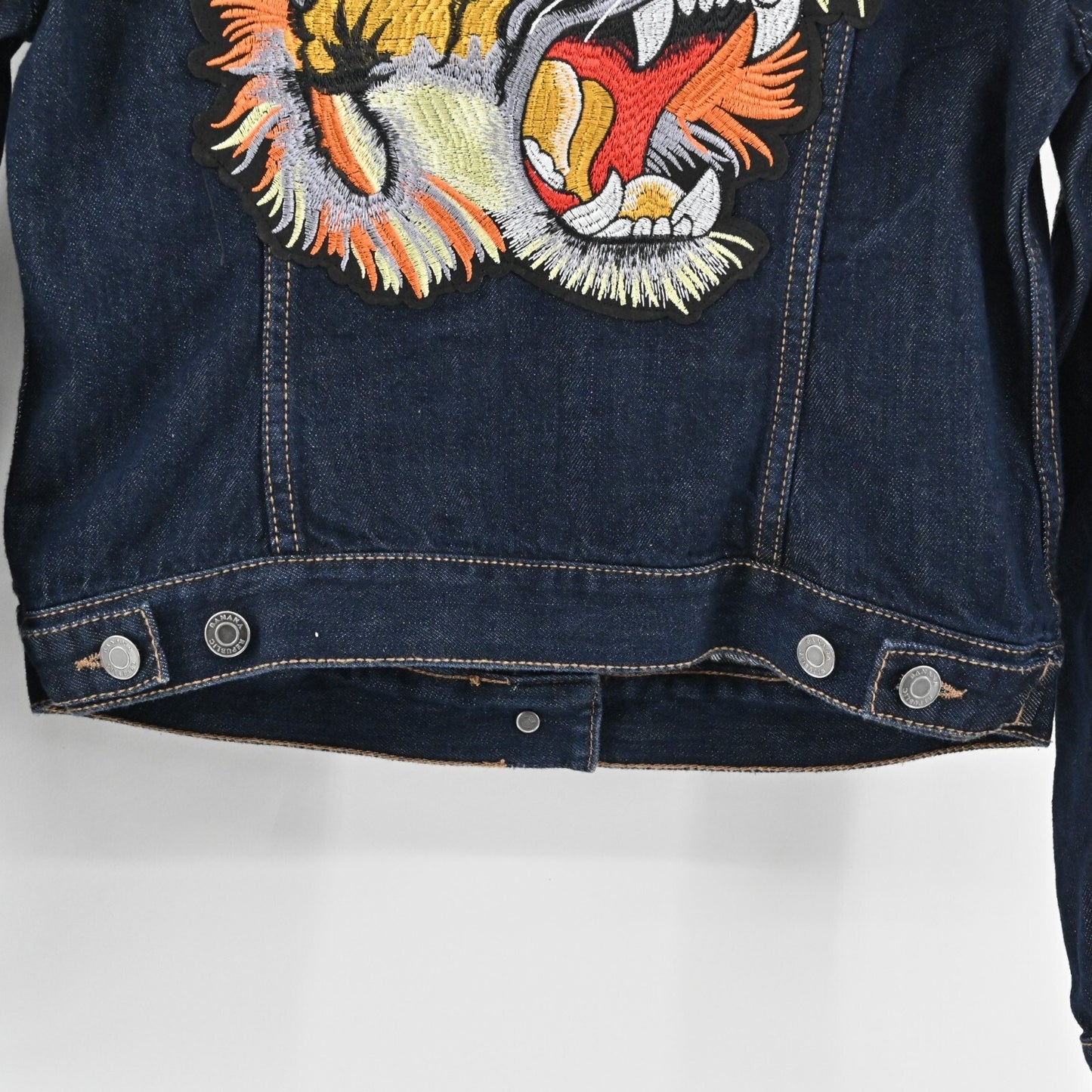 BANANA REPUBLIC Womens Embroidered Tiger Jacket Size XS Blue Denim Button Patch