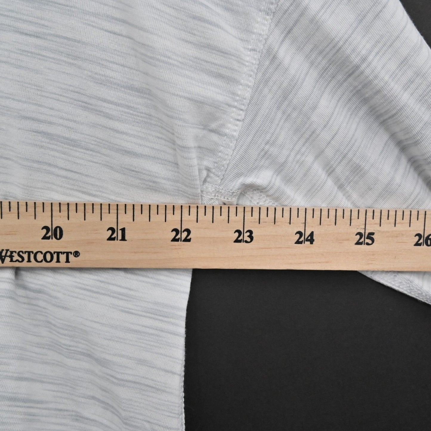 LULULEMON Womens Back Into It Top Size 4 Space Dye Alpine White Ice Gray Logo