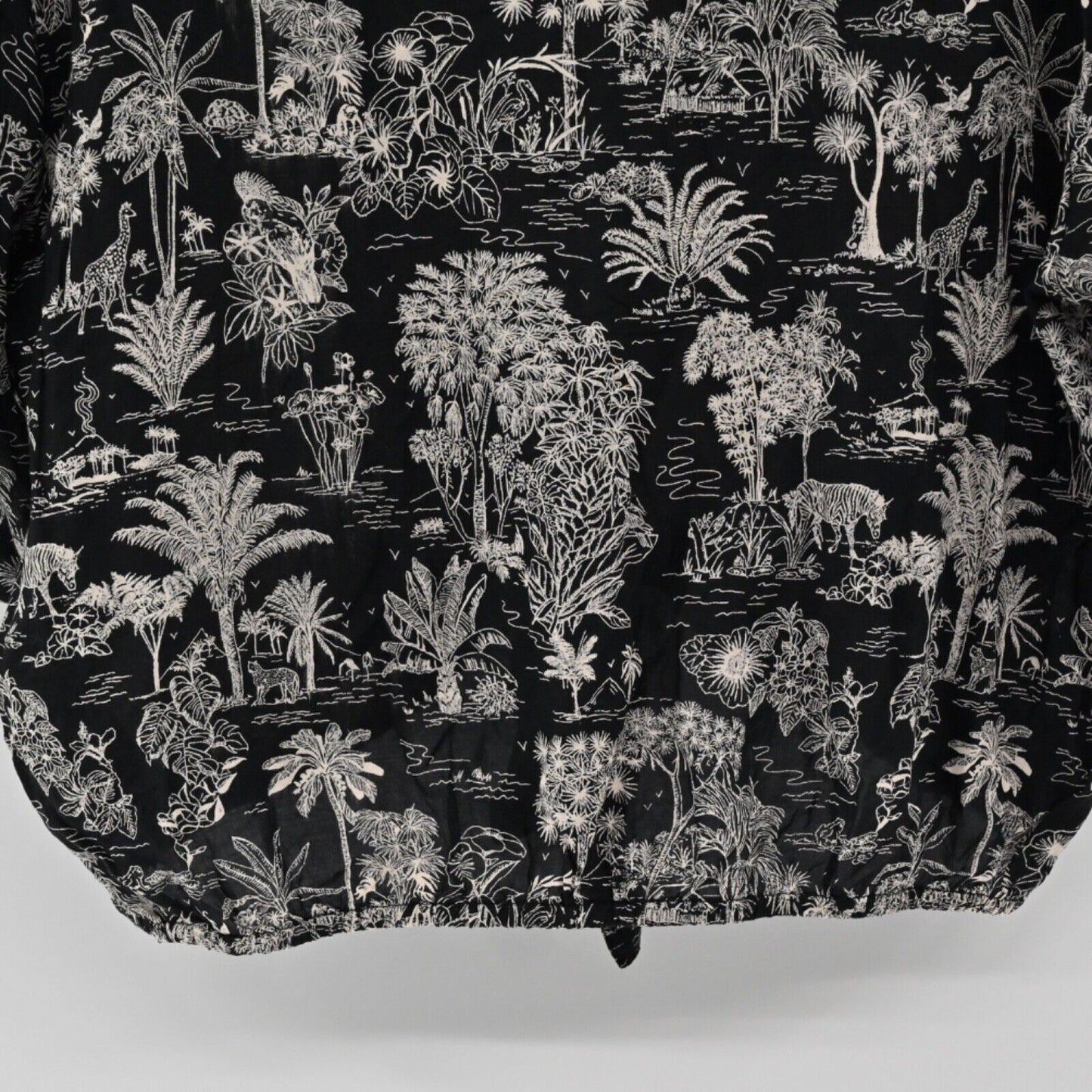 TOPSHOP Top Womens Size 10 Black White Tropical Savanna Print Tie Up Button Up