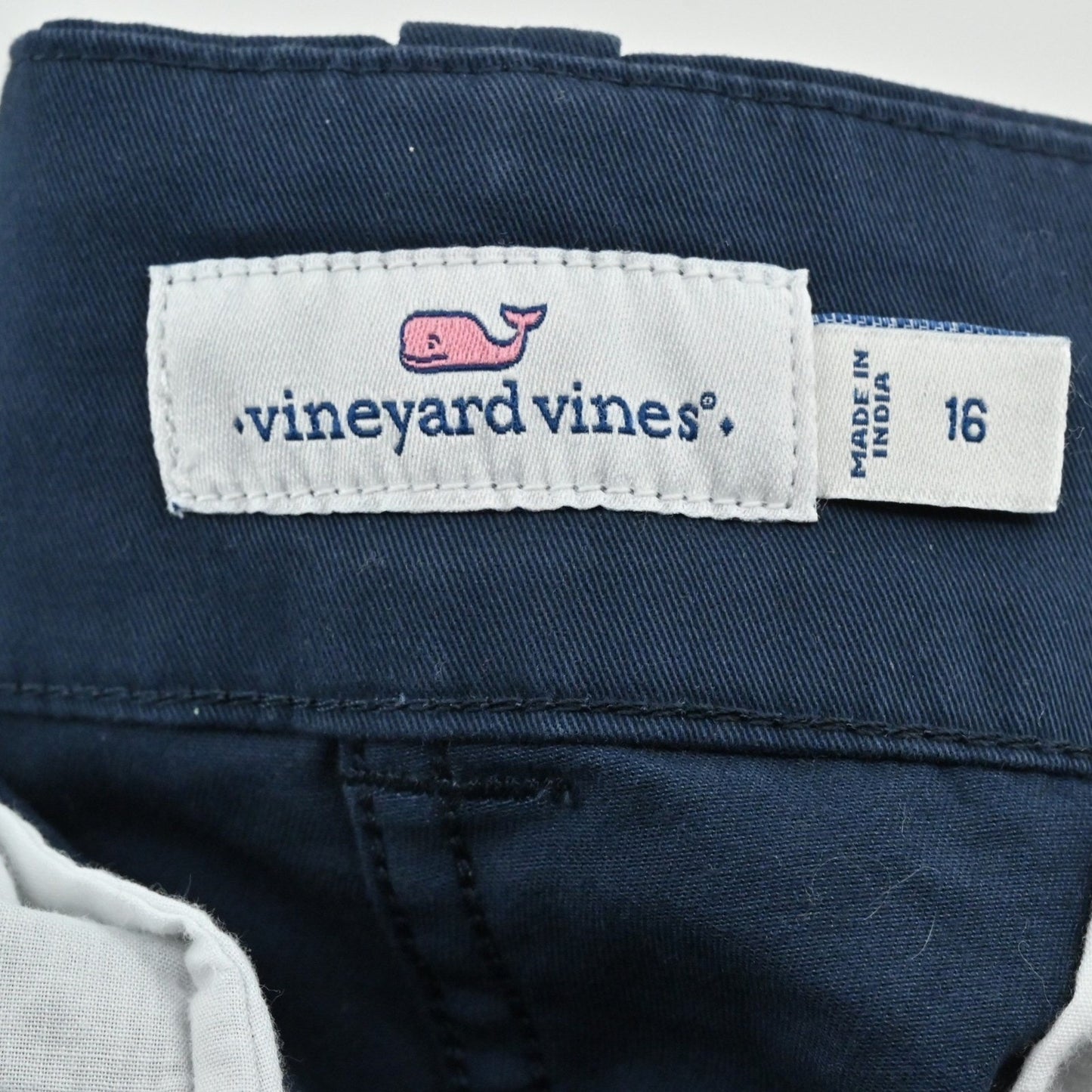 Vineyard Vines Womens Dayboat Classic Shorts Size 16 Navy Logo Embroidered Chino
