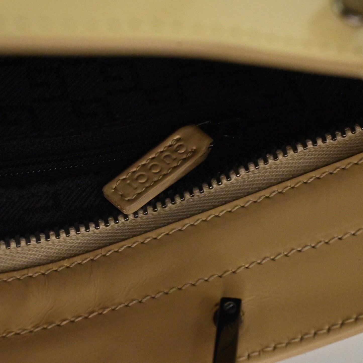 GUCCI Bag Jackie Beige Patent Leather Double Handle Classic Shoulder Tote Bag