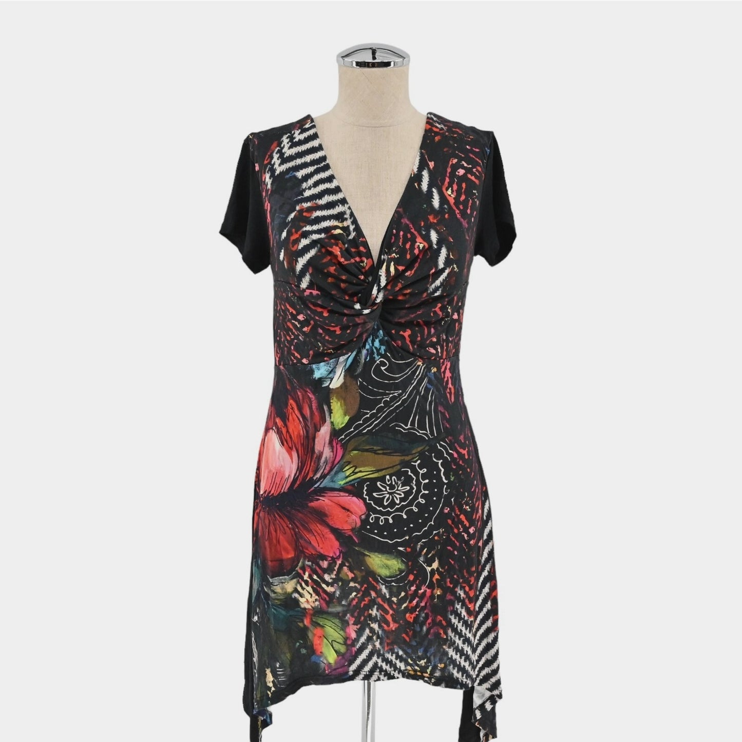 DESIGUAL Womens Asymmetrical Dress Sz S Black Floral Tropical Short Sleeve VNeck