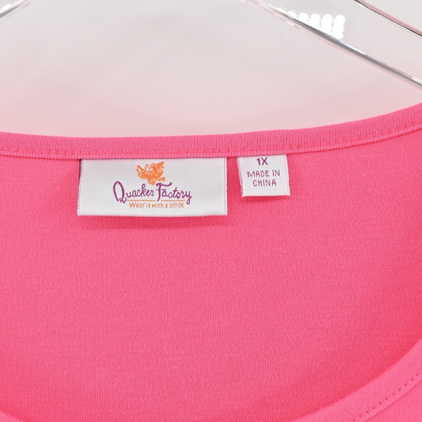 QUACKER FACTORY Top Womens Size 1X Pink Butterfly Cut Out Rhinestone Scoop Neck