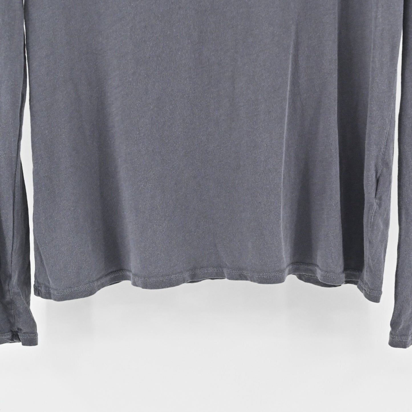 JAMES PERSE Top Womens Size 3/Large Gray Cotton Long Sleeve VNeck Shirt Standard