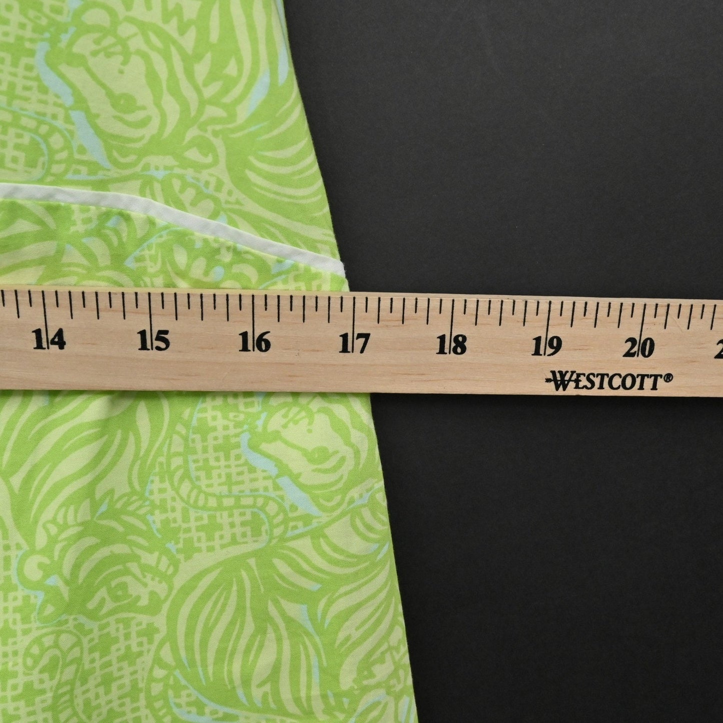 Lilly Pulitzer Jubilee Tori Poplin Shift Dress Size 8 Green Caged Tiger Cotton