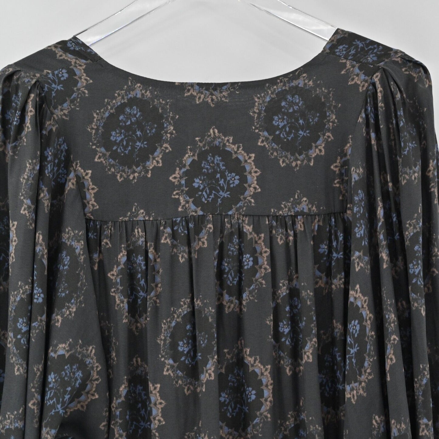 FREE PEOPLE Top Womens Size S Cowling Around Printed Blouse Midnight Combo Boho