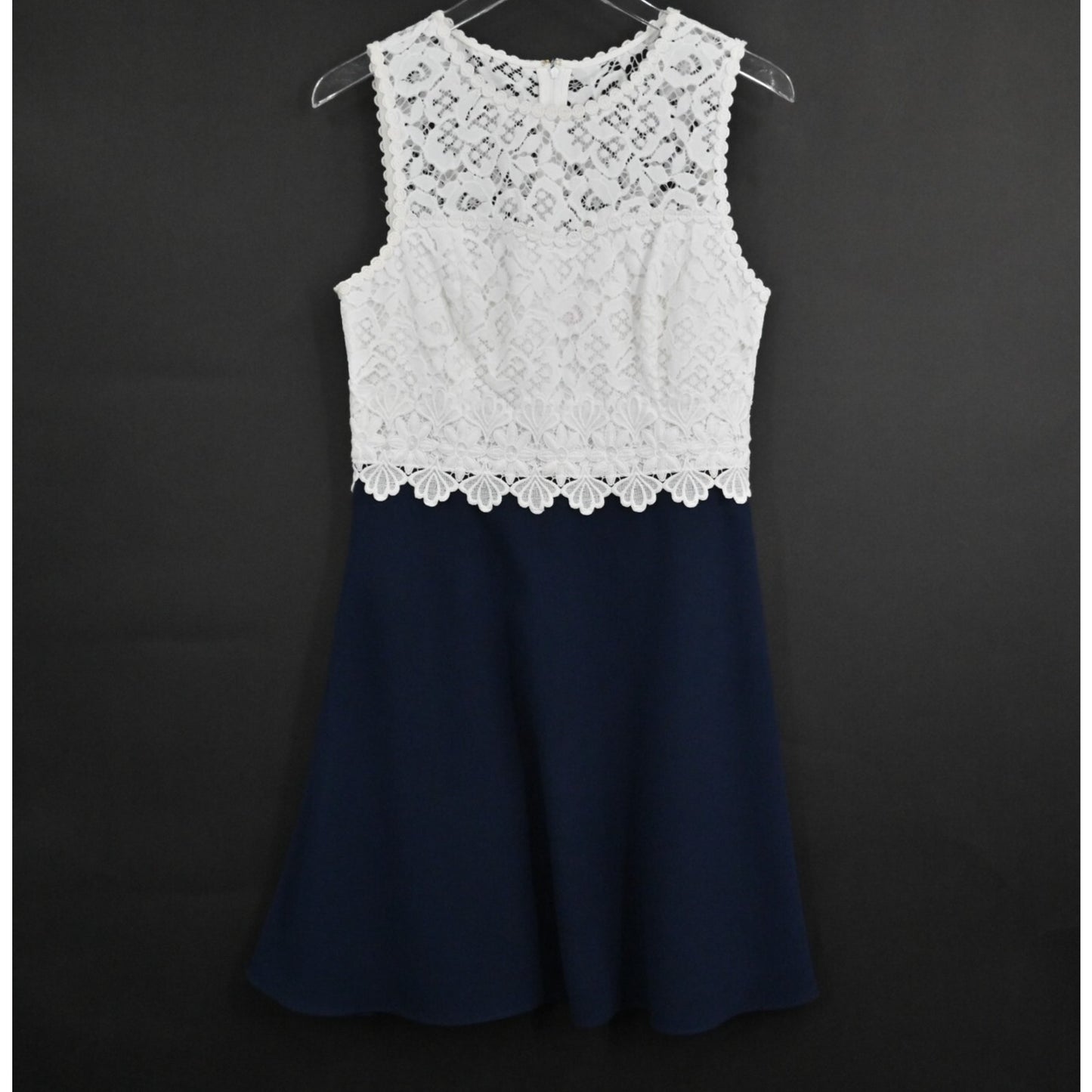 LILLY PULITZER Dress Size 8 Carolyn True Navy White Lace Sleeveless Fit Flare