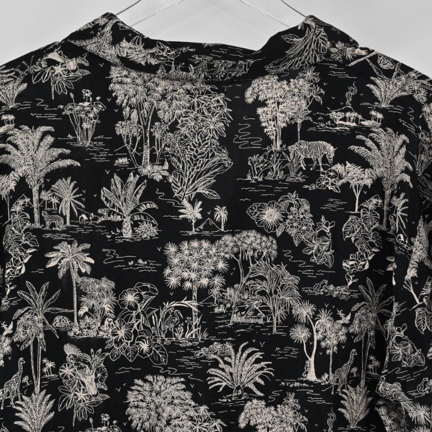 TOPSHOP Top Womens Size 10 Black White Tropical Savanna Print Tie Up Button Up