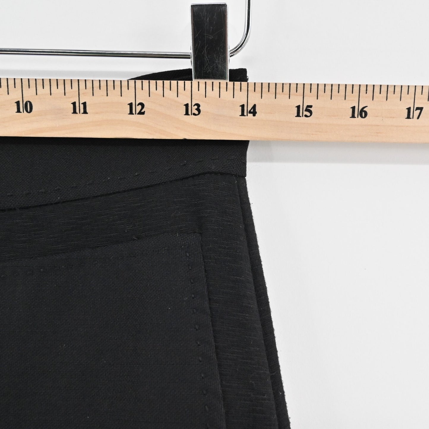 DIANE VON FURSTENBERG Skirt Sz 4 Black Combo Wool Blend Straight Pencil Classic