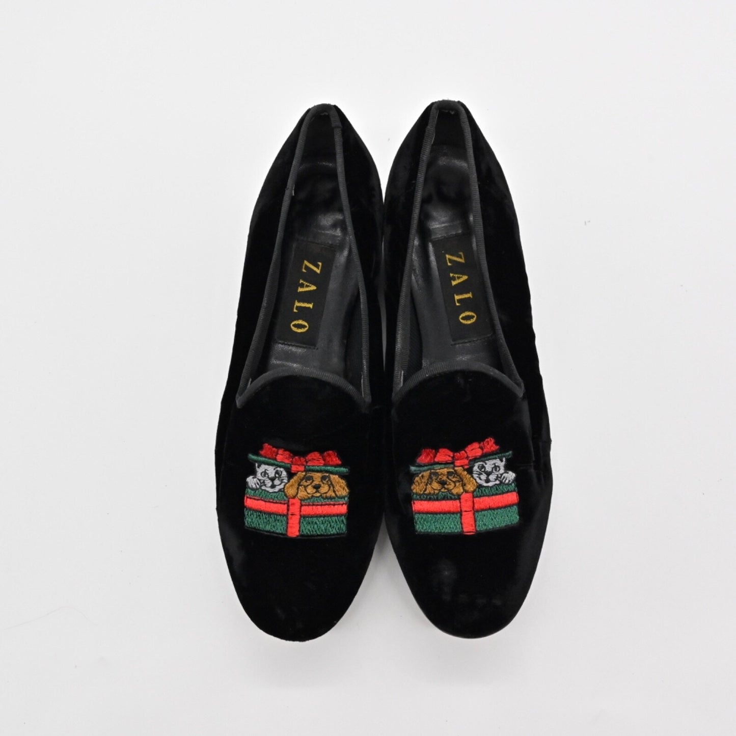 Vtg ZALO Womens Embroidered Holiday Flats Sz 7 Black Velvet Cat DogFestive 90s