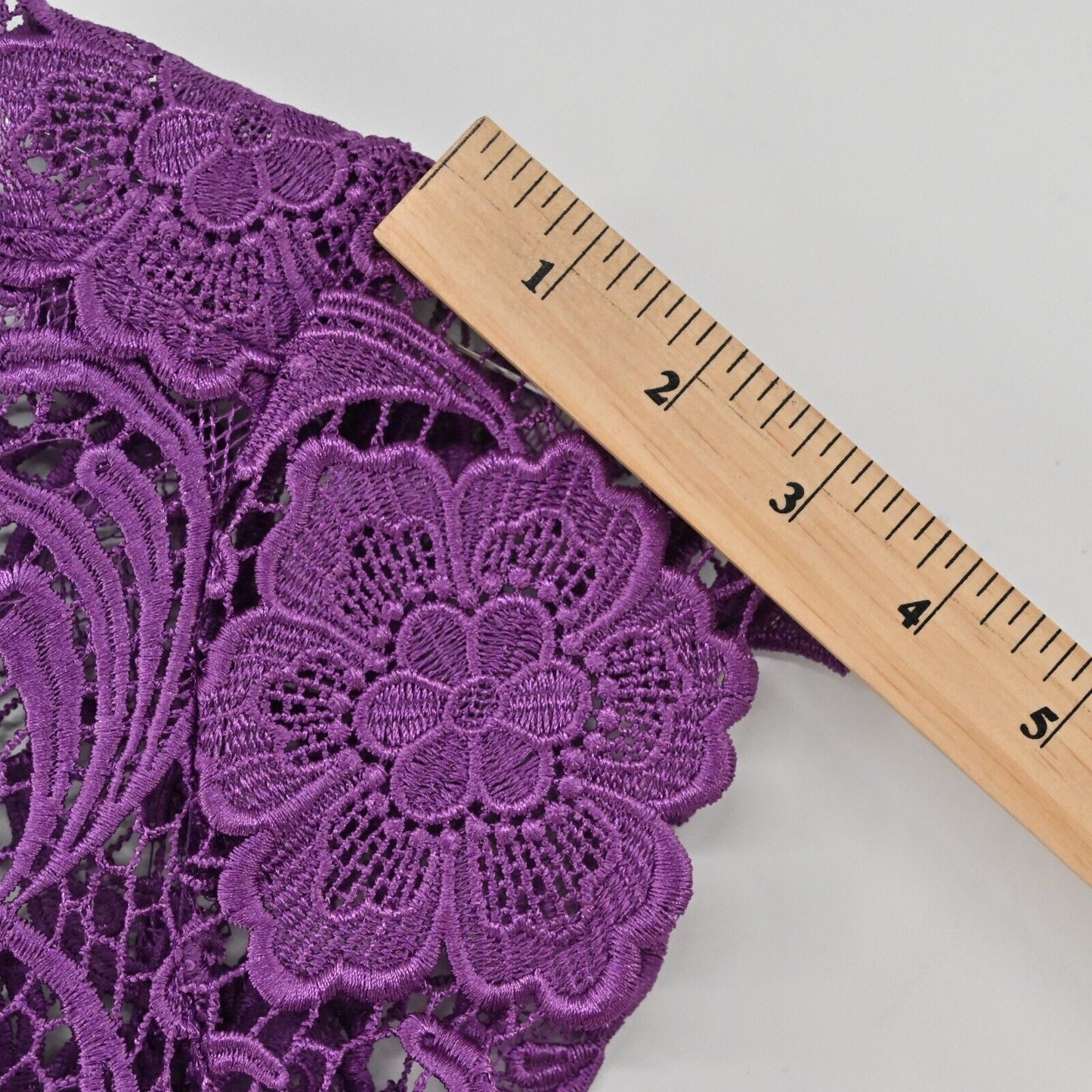 DECODE 1.8 Dress Womens Size 4 Scalloped Lace Short Sleeve Sheath Purple NEW