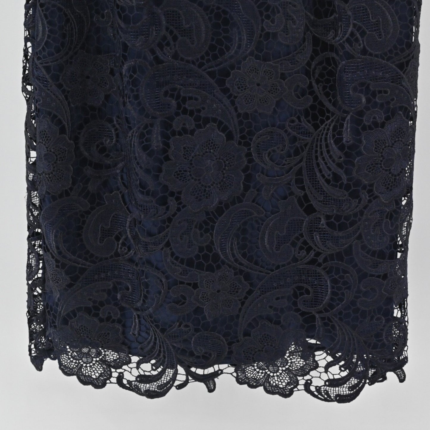 ADRIANNA PAPELL Dress Size 8 Black Blue Illusion Floral Lace Sleeveless Sheath