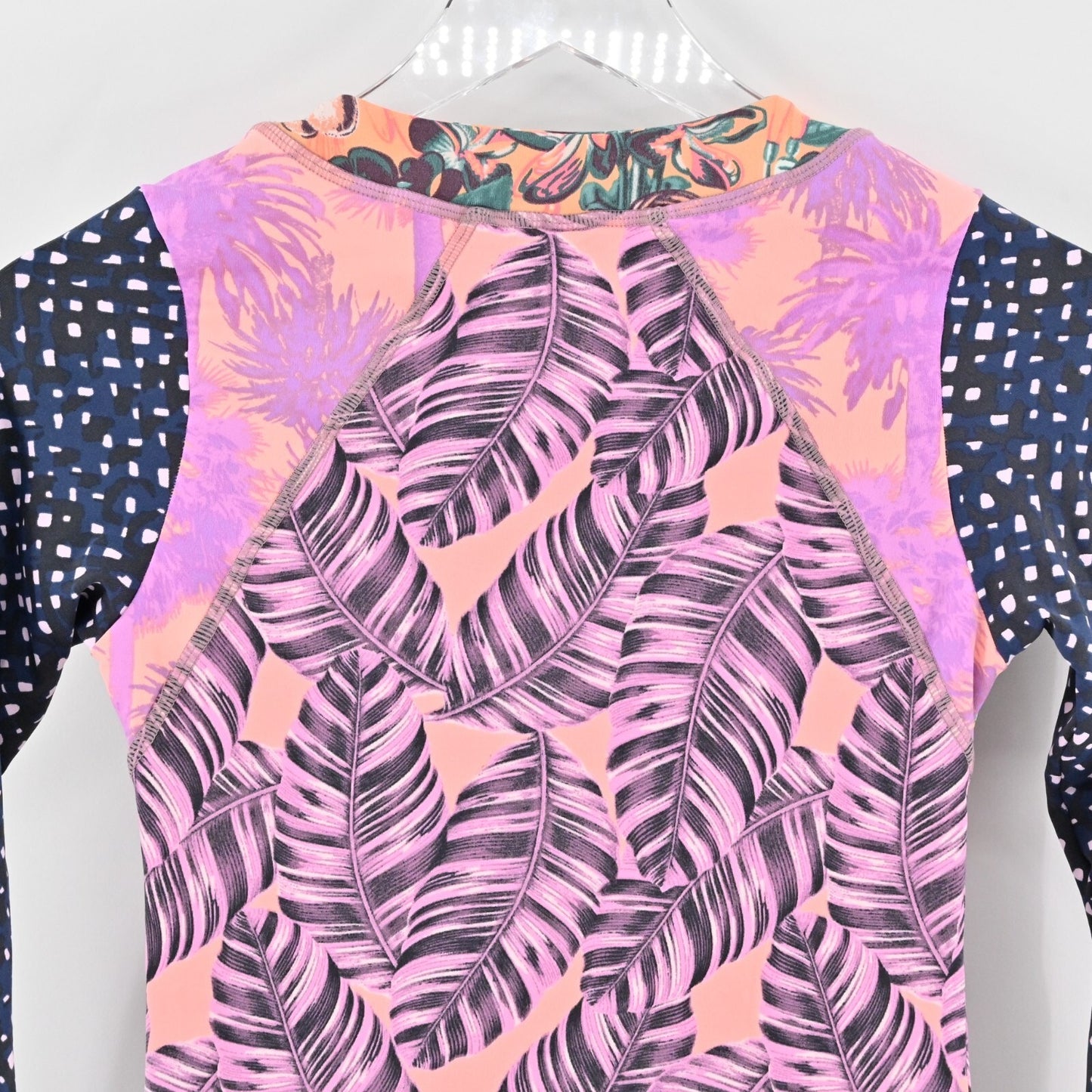 MAAJI Swim Top Womens Size M Rashguard Rum Punch Long Sleeve Multicolor Print