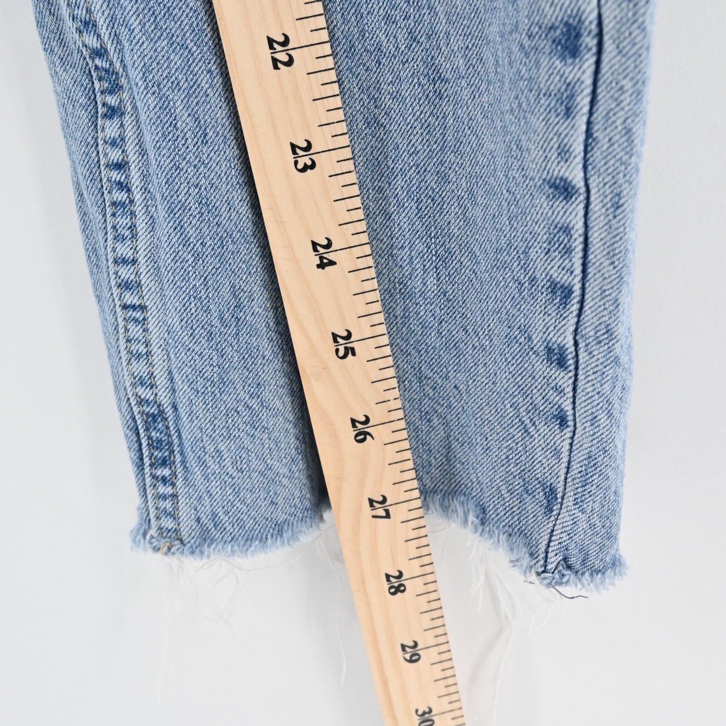 ABERCROMBIE FITCH Womens Retro Mom Jeans Size 6 Blue Denim High Rise Raw Hem