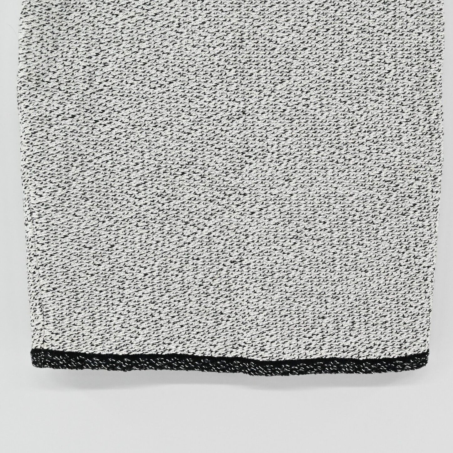 ST JOHN Skirt Sz 8 Wool White Black Contrast Trim Speckled Knit Pencil Capsule