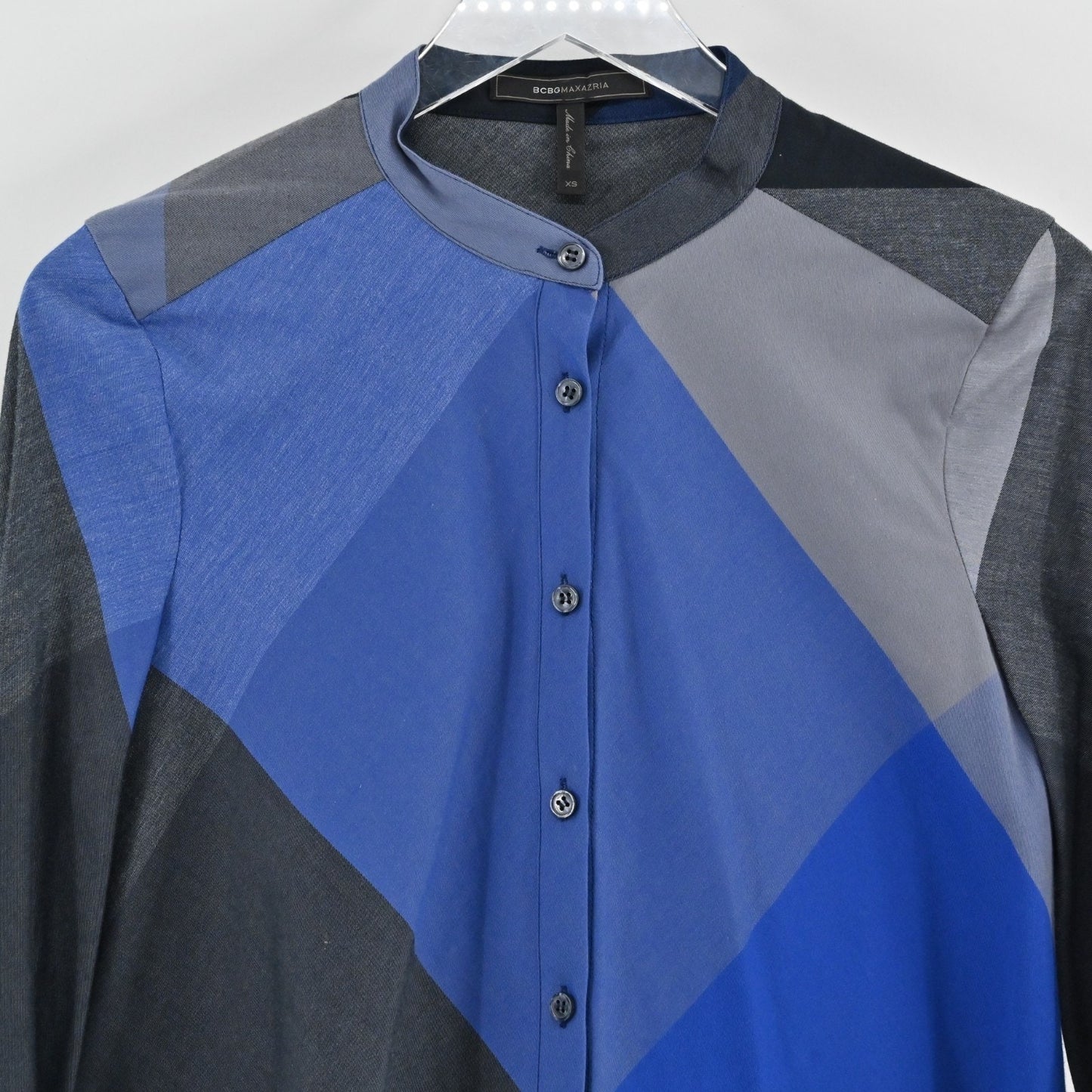 BCBGMaxAzria Womens Blue Colorblock Button Front Top Size XS Tie Wrist Blouse