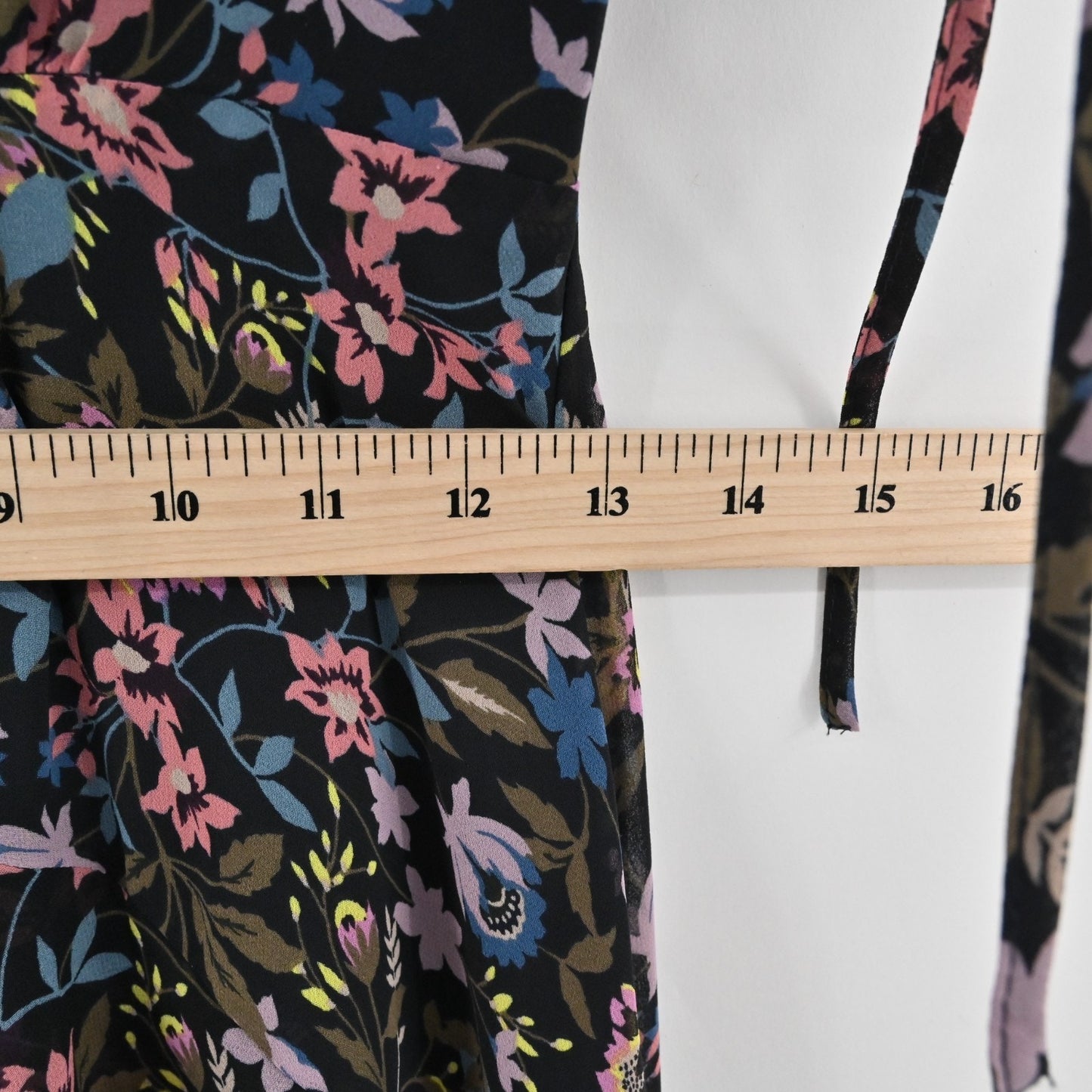 CeCe Tiered Midi Dress Size 2 Black Asymmetric Floral Print Ruched Short Sleeve