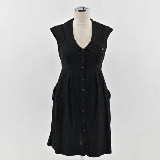 Anthropologie Postmark Four Corners Black Dress Size 00 Button Front Pleated