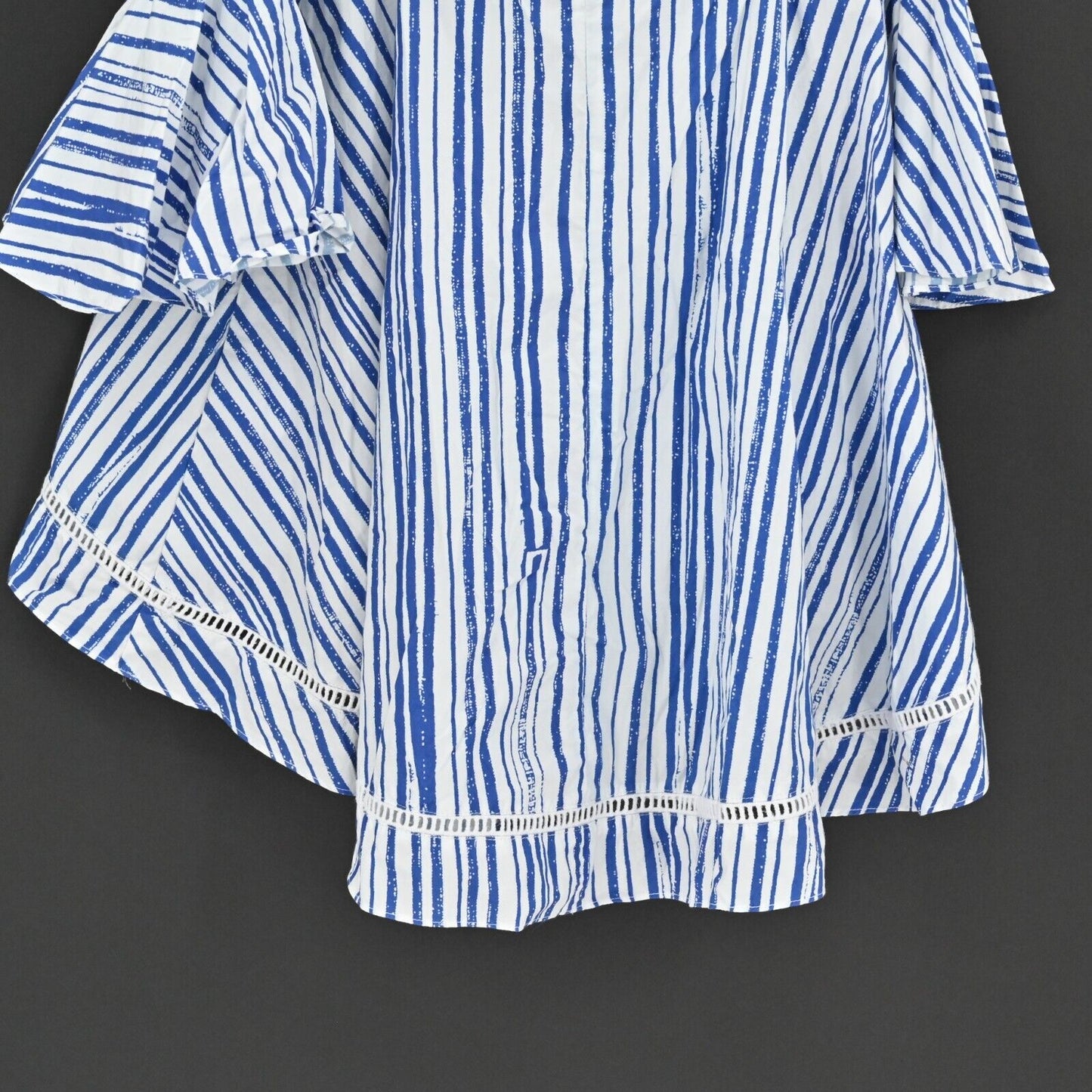N NICHOLAS Top Womens Size 4 Blue White Off Shoulder Blouse Washed Stripe Cotton