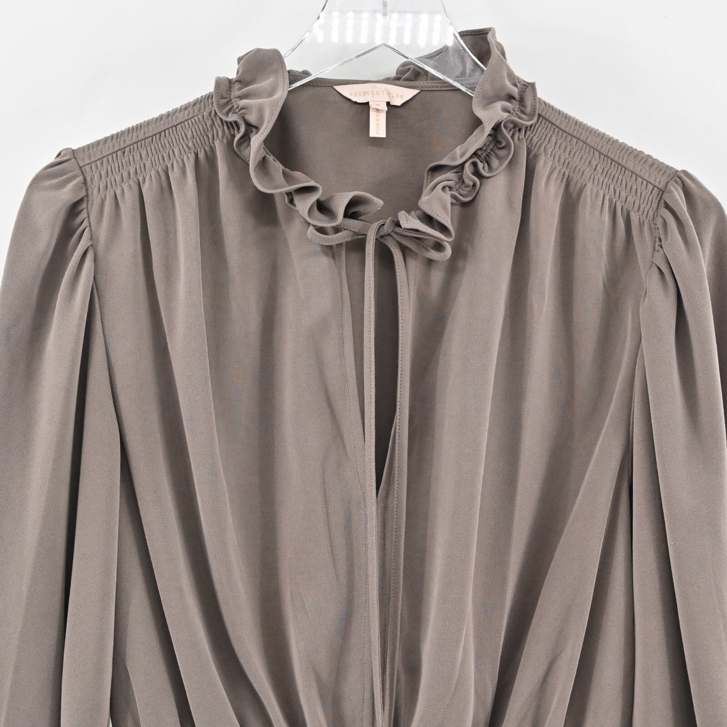 REBECCA TAYLOR Top Womens Size M Sandwash VNeck Taupe Smocked Ruffle Trim Blouse