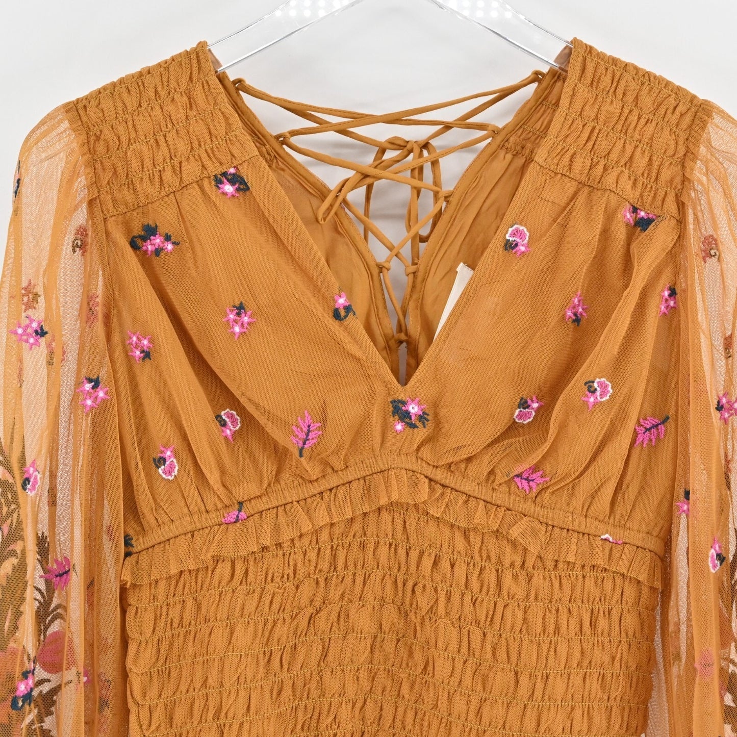 ANTHROPOLOGIE Floral Embroidered Top Womens Size XS Smocked Tulle Brown Blouse