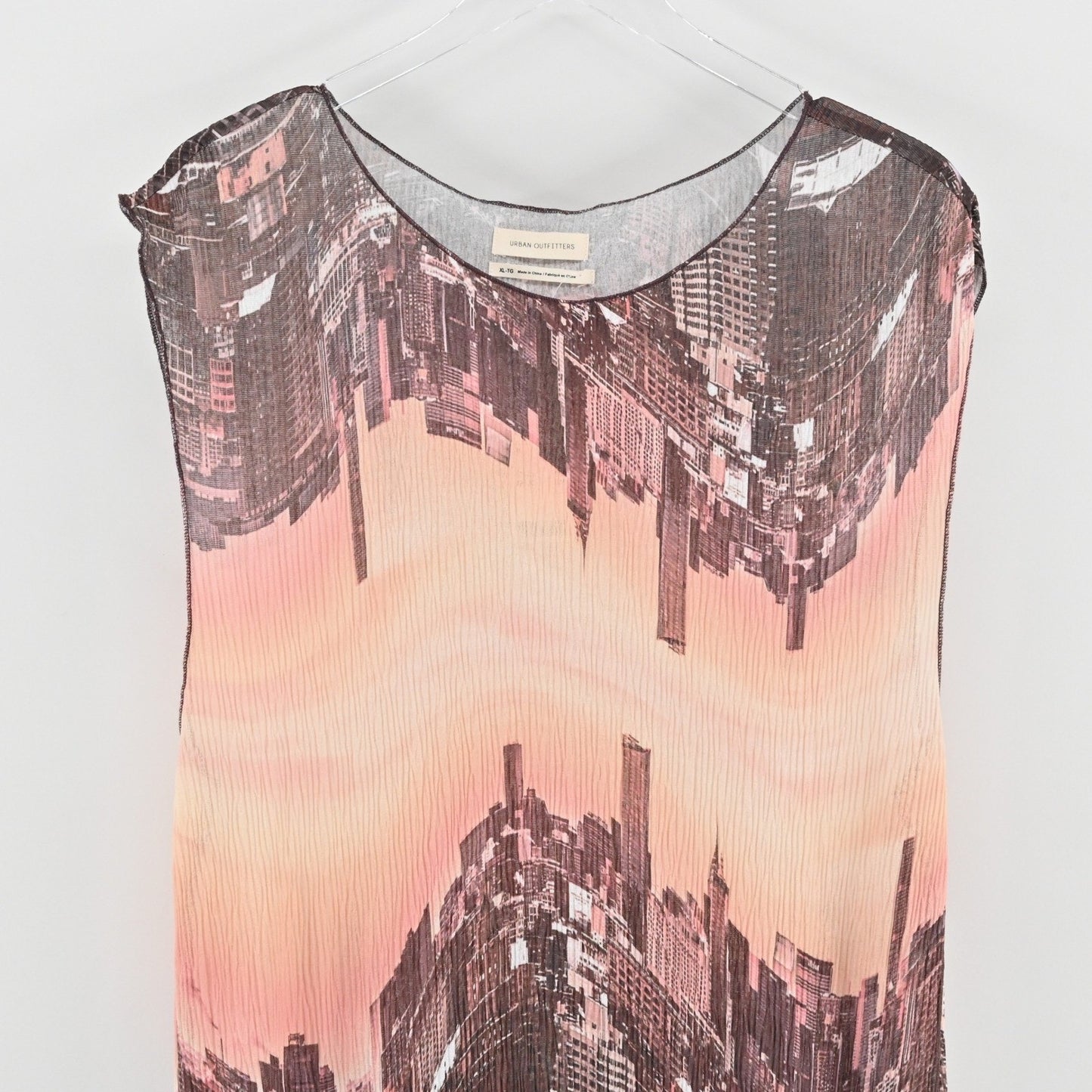 Urban Outfitters Lowkey Sleeveless Midi Dress Sz XL Crinkle Stretch City Skyline