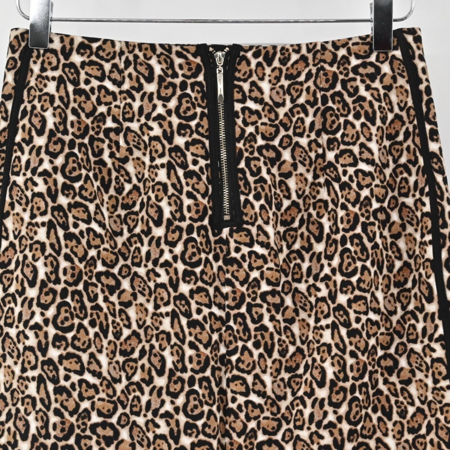 WHBM Animal Print Pencil Skirt Size 2 Leopard Cotton Lined Mob Wife Office Siren