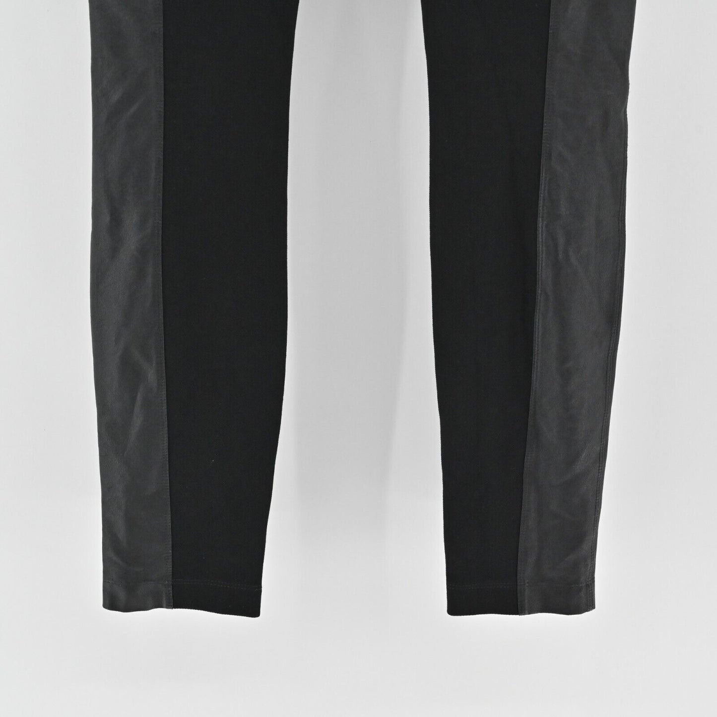 BCBGMAXAZRIA Pants Womens Size XS Black Faux Leather Pull On Skinny Leg Cargo